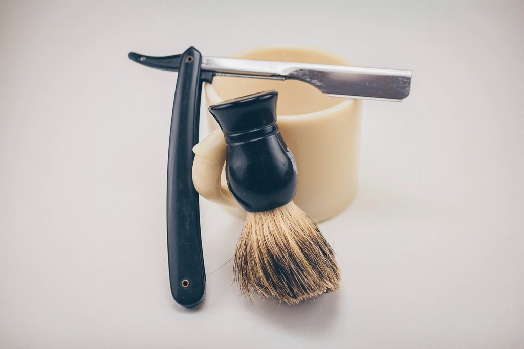 Shave kit